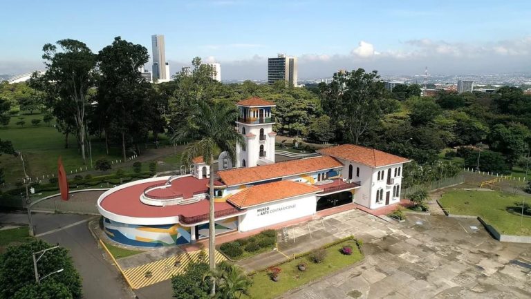 Museo de Arte Costarricense lanza concurso para demostrar creatividad y arte por medio de "selfies"