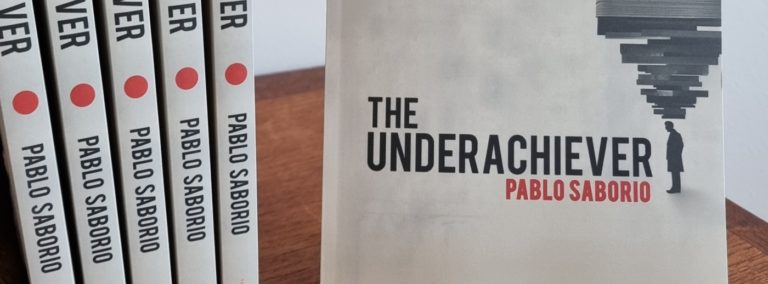 Pablo Saborío lanza su novela en inglés “The Underachiever”