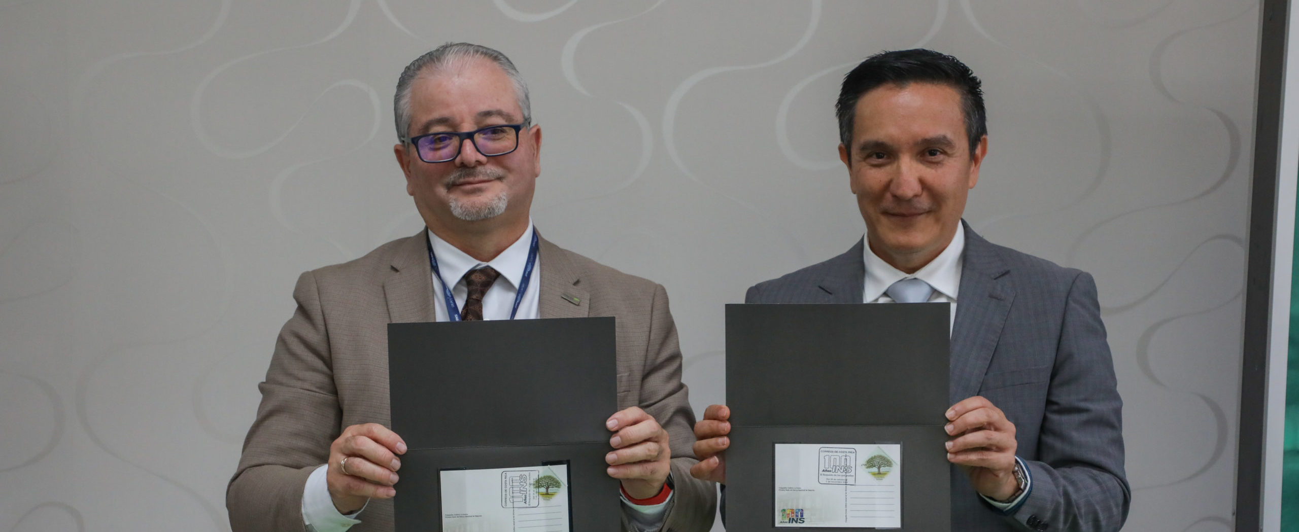 Imagen principal del artículo: INS celebra su centenario con homenaje postal