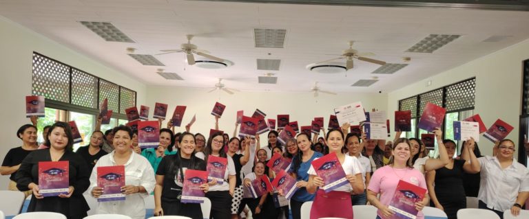 Mujeres guanacastecas finalizaron programa de formación en negocios AWE