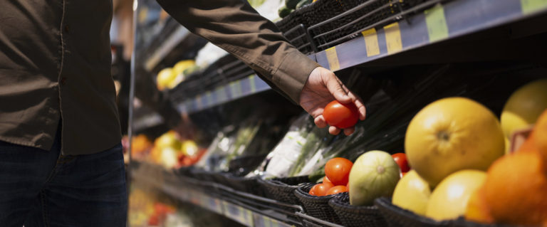 Variación interanual del Índice de Precios al Consumidor vuelve a ser negativa después de dos meses de registrar variaciones positivas