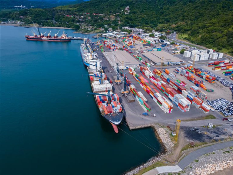 Exportaciones de bienes costarricenses aumentaron un 8% al tercer trimestre del 2024, afirma Procomer