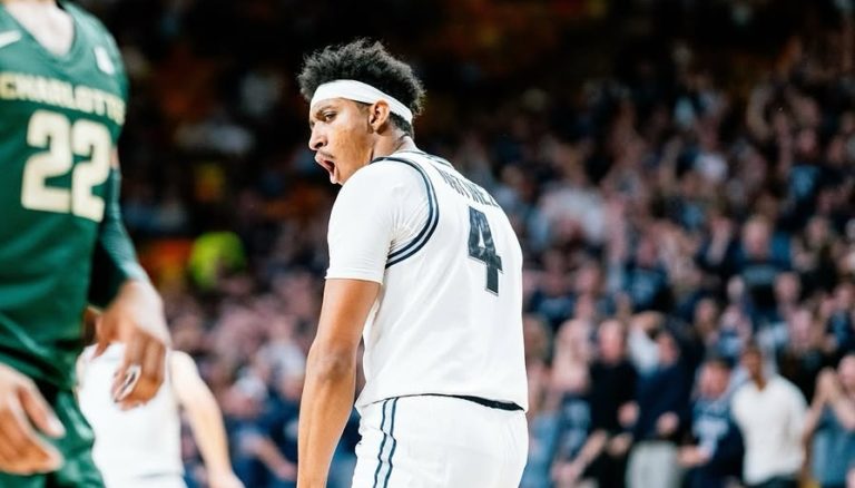 Basquetbolista tico Ian Martínez batió su récord de puntos en un partido de la NCAA