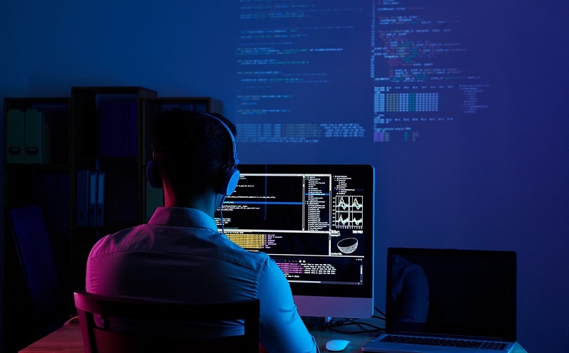 Imagen principal del artículo: ¿Pensando en estudiar una carrera moderna y bien paga? Universidad Castro Carazo le ofrece un técnico en Ciberseguridad