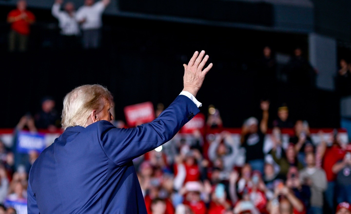 Imagen principal del artículo: Trump queda impune en los casos de mal manejo de documentos clasificados y por intentar revertir resultados electorales de 2020