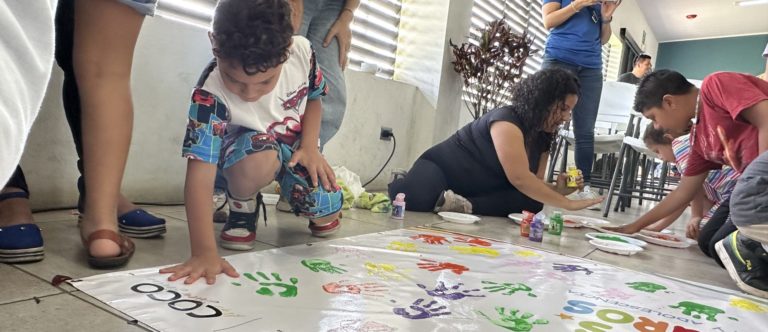 AERIS y UNICEF inauguran un "Espacio Seguro" para la niñez de Santiago Oeste