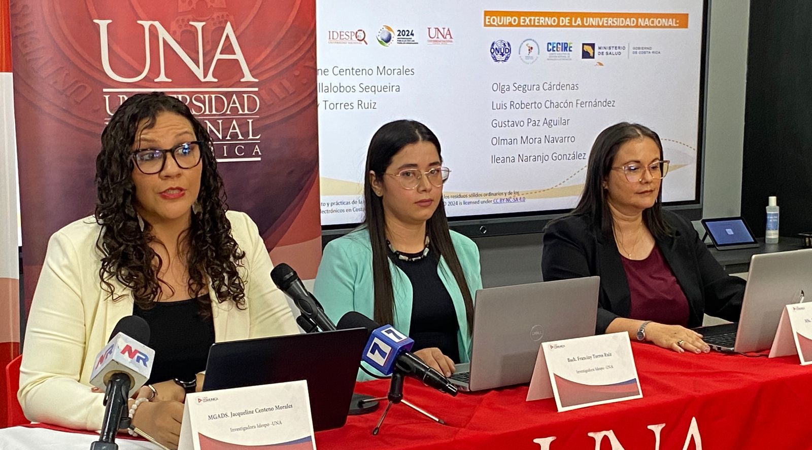 Imagen principal del artículo: Más de la mitad de los costarricenses no separa sus residuos sólidos en el hogar