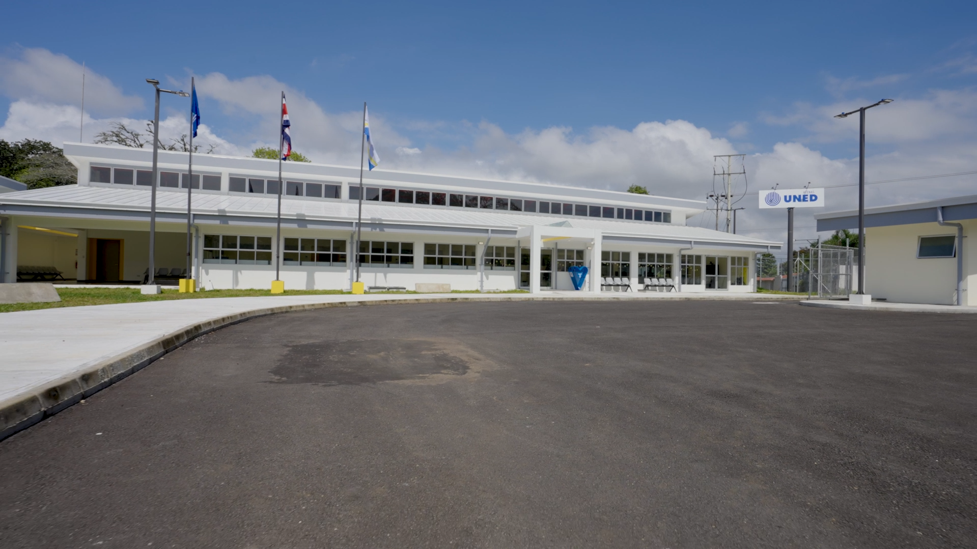 Imagen principal del artículo: UNED inaugura nuevas sedes en Atenas y Puriscal