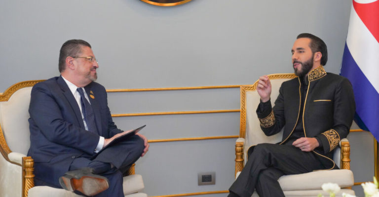 La peligrosa narrativa de las 38 diputaciones