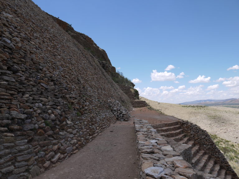 Monitoreo geotécnico: alternativa para el control y seguimiento en la estabilidad de taludes