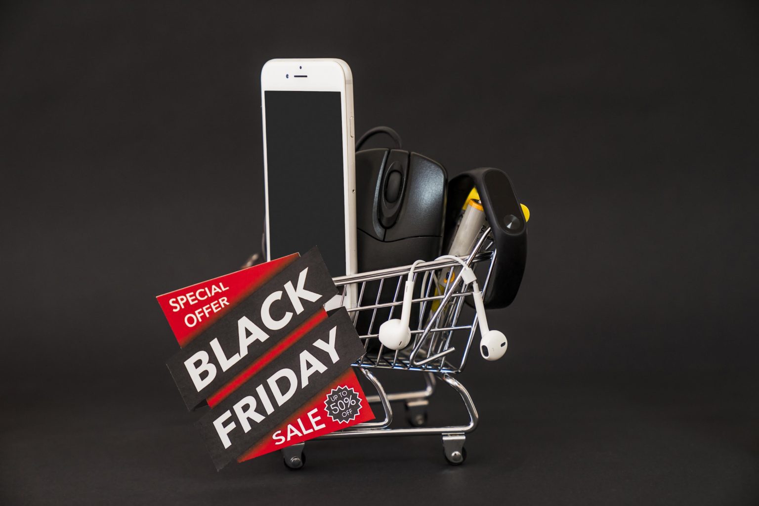 Imagen principal del artículo: Tecnología, moda y juguetes lideran las compras en línea para Black Friday 2024, según Tiendamia
