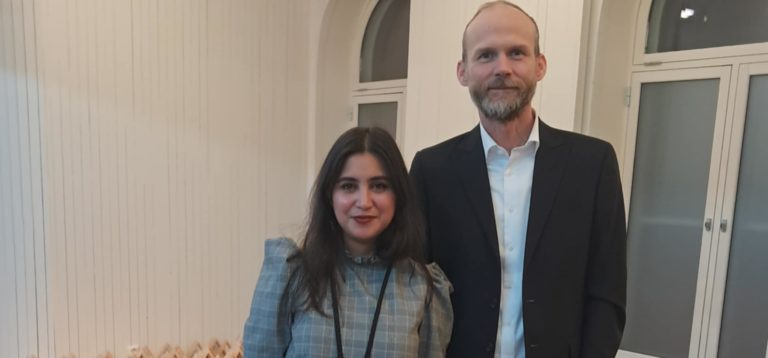 Costarricense destacó como diseñadora escenográfica de la exhibición del Premio Nobel 2024