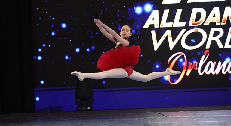 Bailarina costarricense Isabella Matamoros se proclama campeona mundial en Orlando, Florida