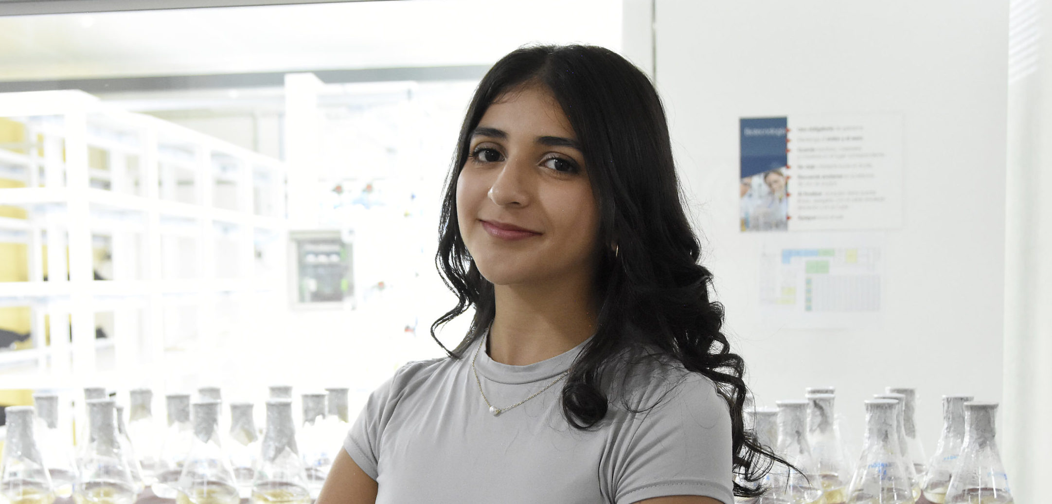 Imagen principal del artículo: Estudiante de colegio público obtiene nota perfecta en prueba de admisión del TEC