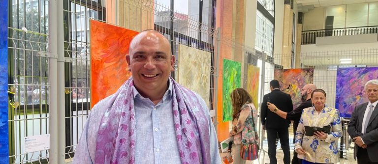 Exposición "Oro Cósmico" de Eddie Mosler estará abierta al público de diciembre a enero en la Galería BN