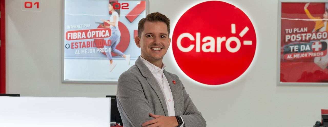 Imagen principal del artículo: Claro invita a las familias a celebrar con Santa este fin de semana