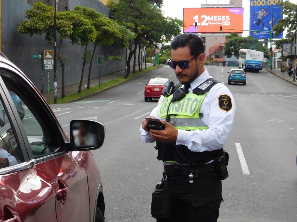 Gobierno declara "inopia" en cargo de dirección de la Policía de Tránsito tras cinco meses vacante