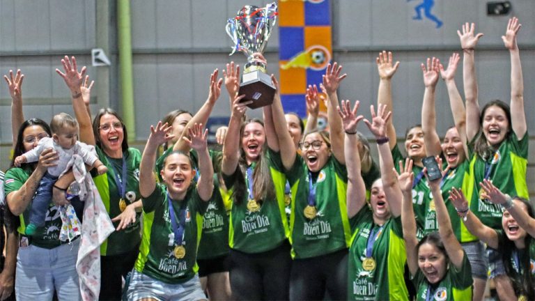 Tarrazú y Turrialba se coronan campeones del balonmano costarricense 2024