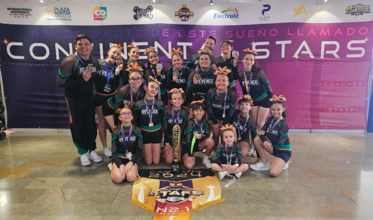 Equipo costarricense de porrismo gana el torneo internacional Continental Stars en Colombia