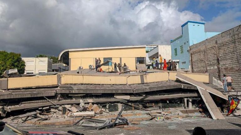 Terremoto de 7.3 en Vanuatu deja al menos 14 muertos y cientos de heridos