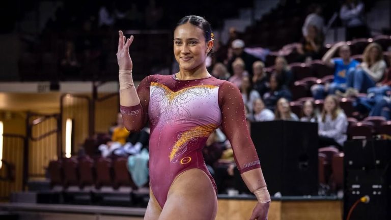 Universidad de Luciana Alvarado consigue la segunda victoria de la temporada ante Bowling Green