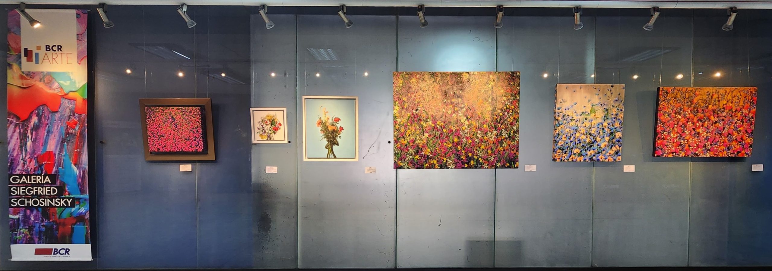 Imagen principal del artículo: Galería del BCR exhibe obra “Micro Paisajes” del artista costarricense Álvaro Gómez