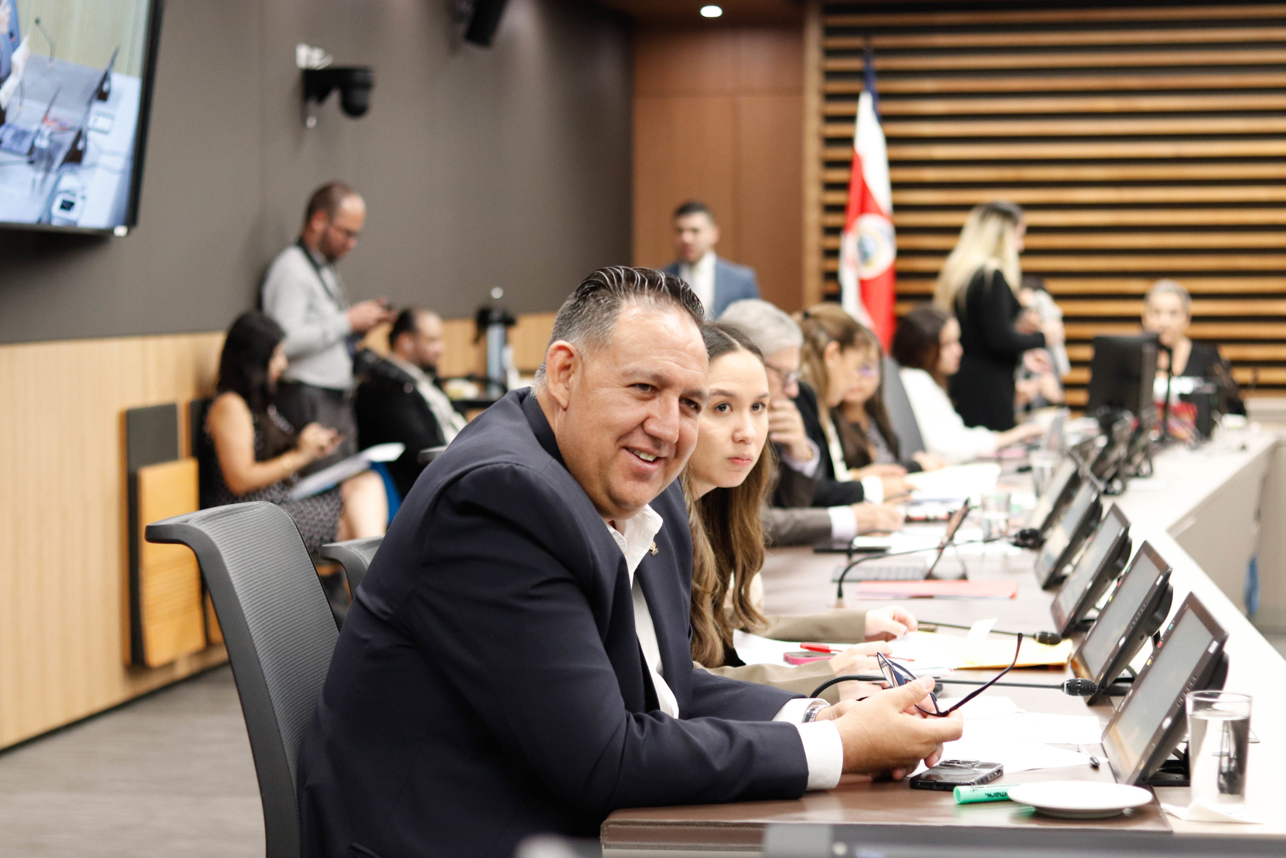 Imagen principal del artículo: Leslye Bojorges renuncia a sus aspiraciones de ser el candidato presidencial del PUSC