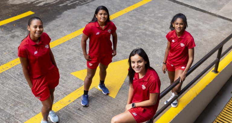 La conquista del balón: hacia la sostenibilidad del fútbol femenino en Costa Rica