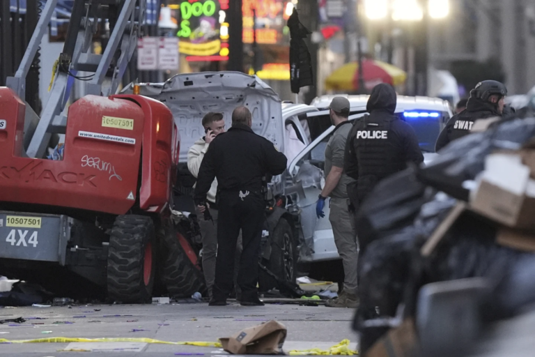 Ataque con vehículo en Nueva Orleans deja 10 muertos y decenas de heridos; FBI investiga posible terrorismo