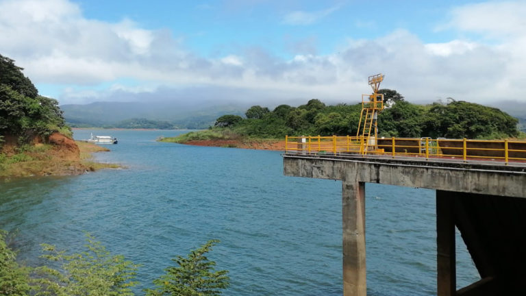 Embalse Arenal alcanza niveles históricos: ICE descarta racionamientos en 2025