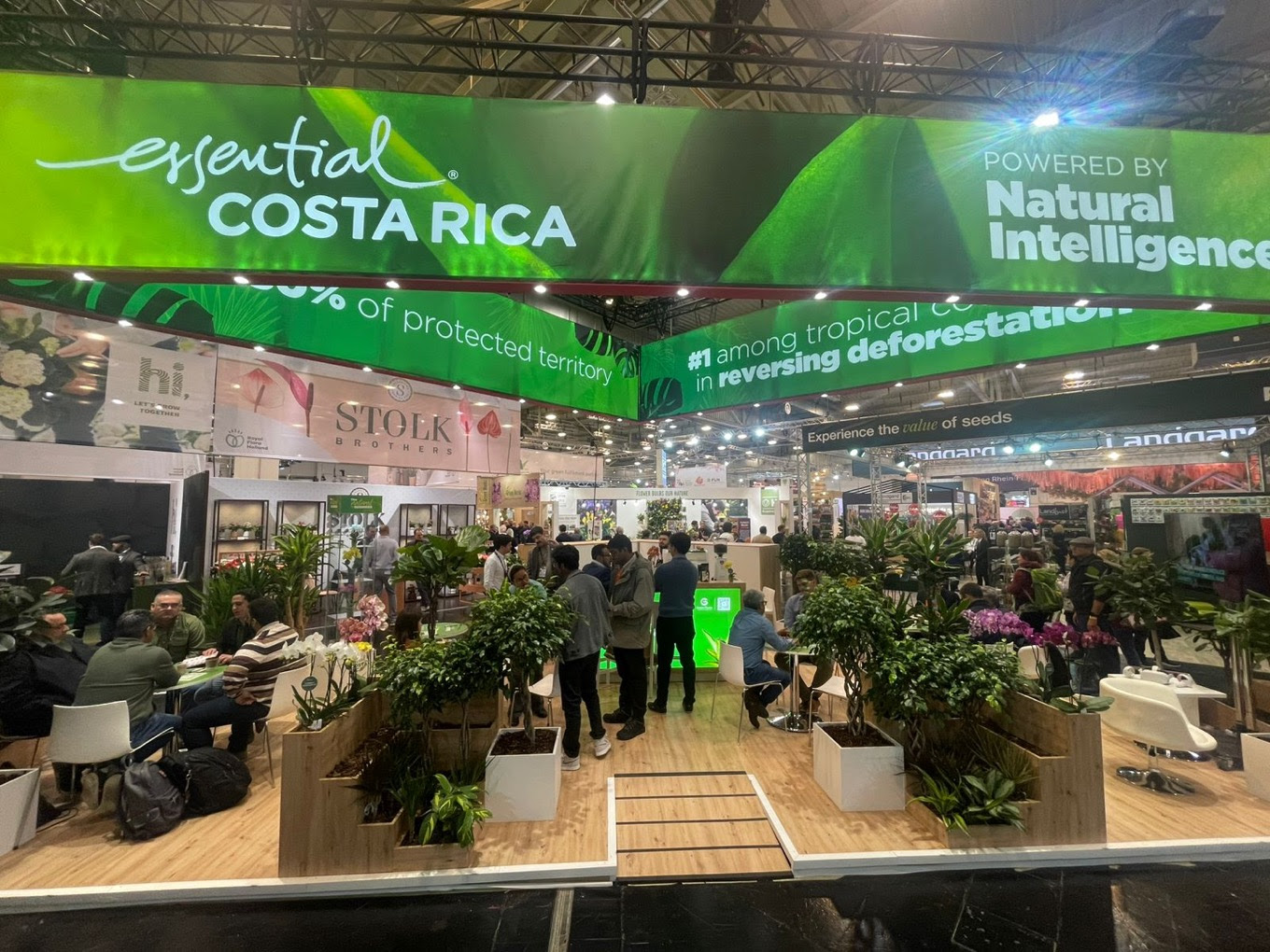 Imagen principal del artículo: Costa Rica expone su oferta de plantas ornamentales ante más de 43 países
