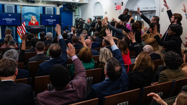 La Casa Blanca seleccionará a dedo a los medios que podrán dar cobertura a las actividades de Trump