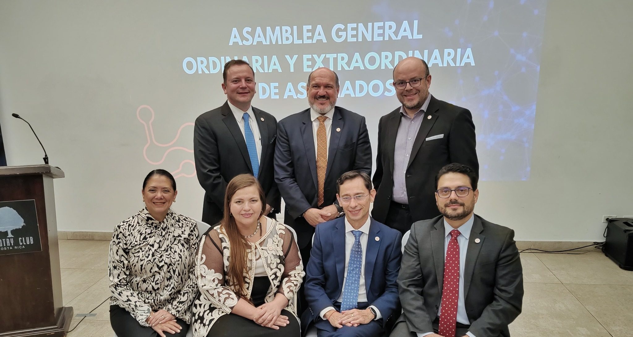 Imagen principal del artículo: Infocom reelige a Mario Montero como presidente y apuesta por la continuidad en telecomunicaciones