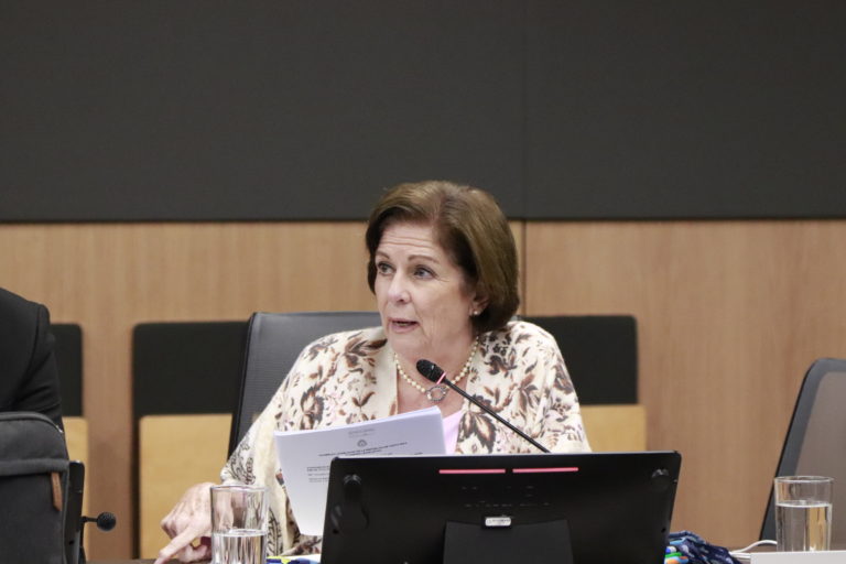 Alianza Chavista se tambalea, Gerald se reinvindica