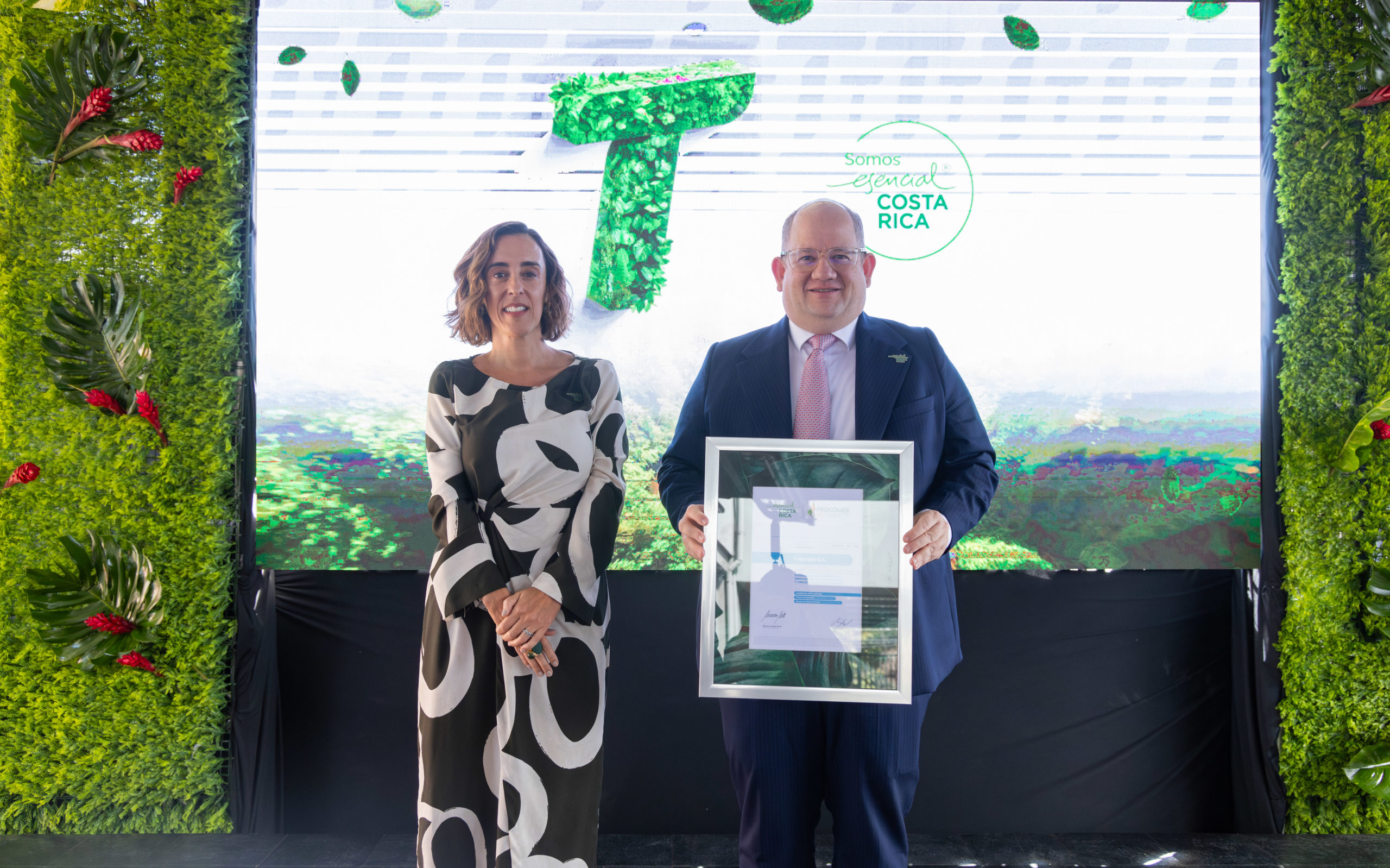 Imagen principal del artículo: Telecable obtiene licenciamiento de esencial COSTA RICA por su compromiso con la sostenibilidad, la innovación y el bienestar social