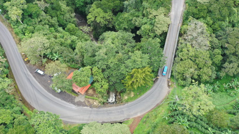 Cerrarán paso en puente sobre el río Poás este lunes para construir nueva estructura