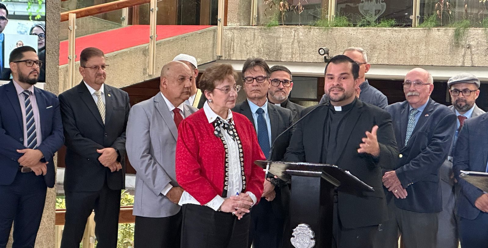 Imagen principal del artículo: Borrador de nuevo programa de convivencia del MEP no incluye aspectos básicos de educación sexual