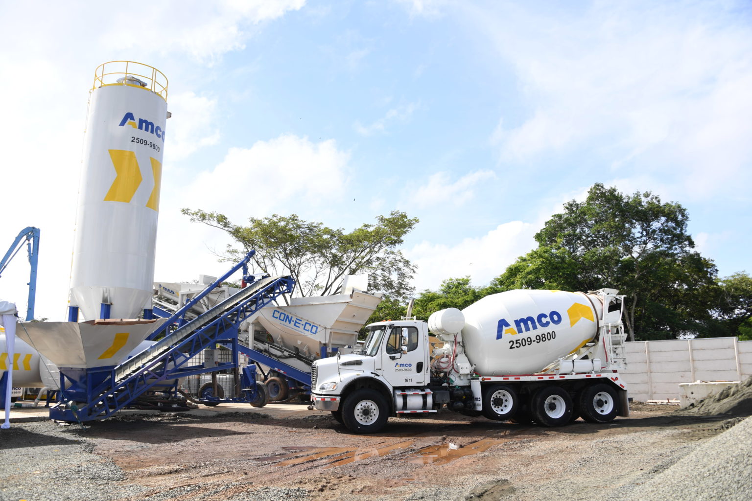 Imagen principal del artículo: Amco ratifica su excelencia con la certificación “Concreto con Calidad” 2025