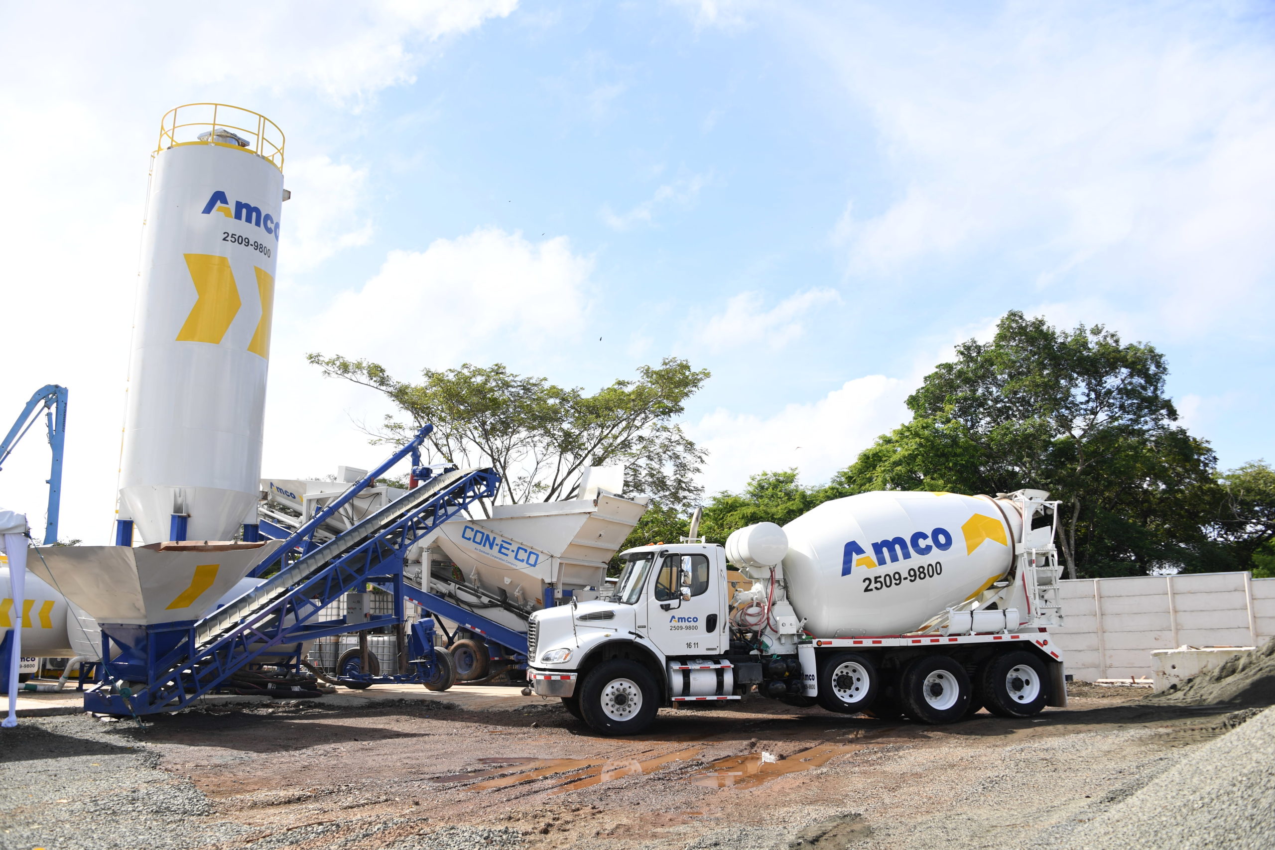 Imagen principal del artículo: Amco ratifica su excelencia con la certificación “Concreto con Calidad” 2025