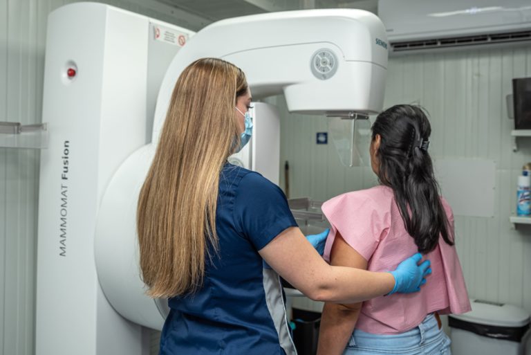 Salud actualiza norma para mejorar atención del cáncer de mama en Costa Rica