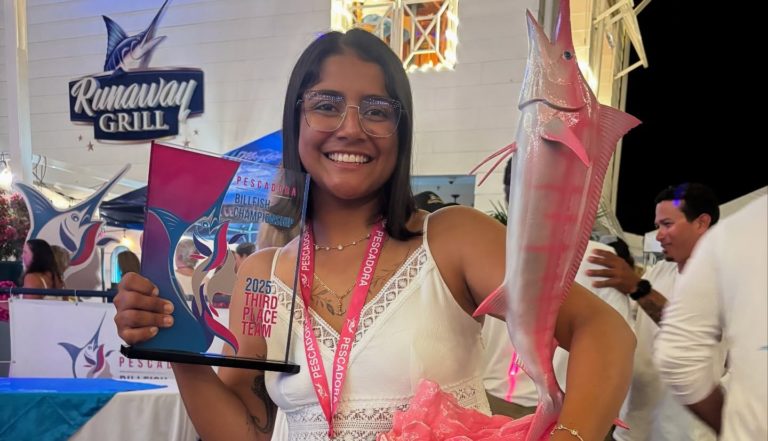 Marinera de Quepos gana trofeo internacional en el torneo Pescadora Billfish Championship 2025
