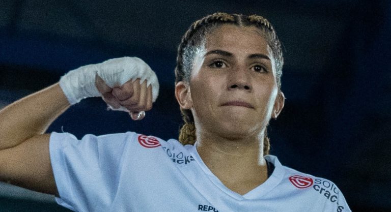 Boxeadora tica Naomy Valle conquista su primer título mundial juvenil en México