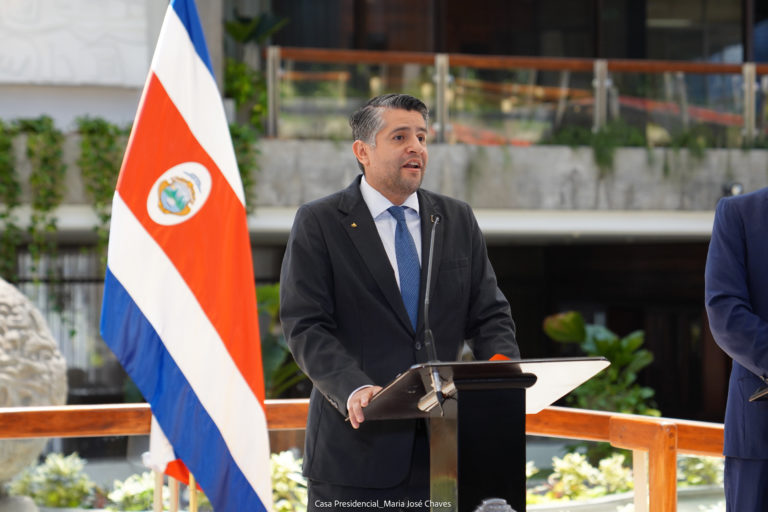 Christian Rucavado dejará viceministerio del MEIC; Ricardo Carvajal asumirá el cargo