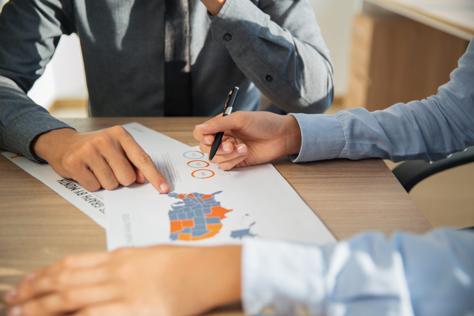 Imagen principal del artículo: Más empresas buscan talento calificado: Programa de Educación Continua de la UCR ofrece formación en 8 áreas con alta demanda