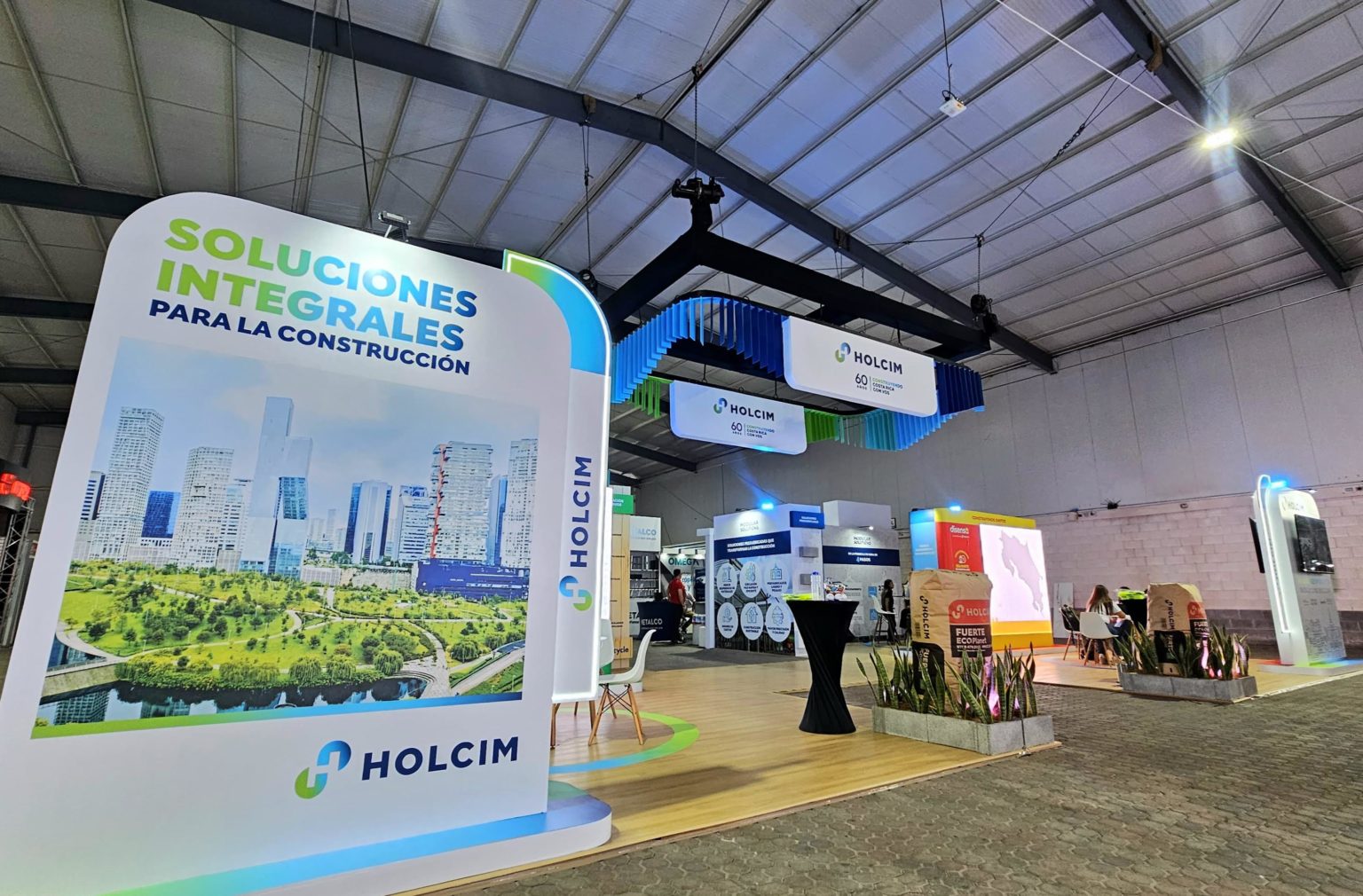 Imagen principal del artículo: Holcim presenta innovaciones sostenibles en ExpoConstrucción 2025