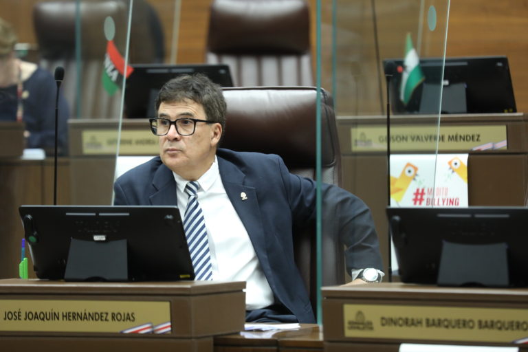 José Joaquín Hernández del PLN confirma voto a favor para levantar inmunidad de Chaves