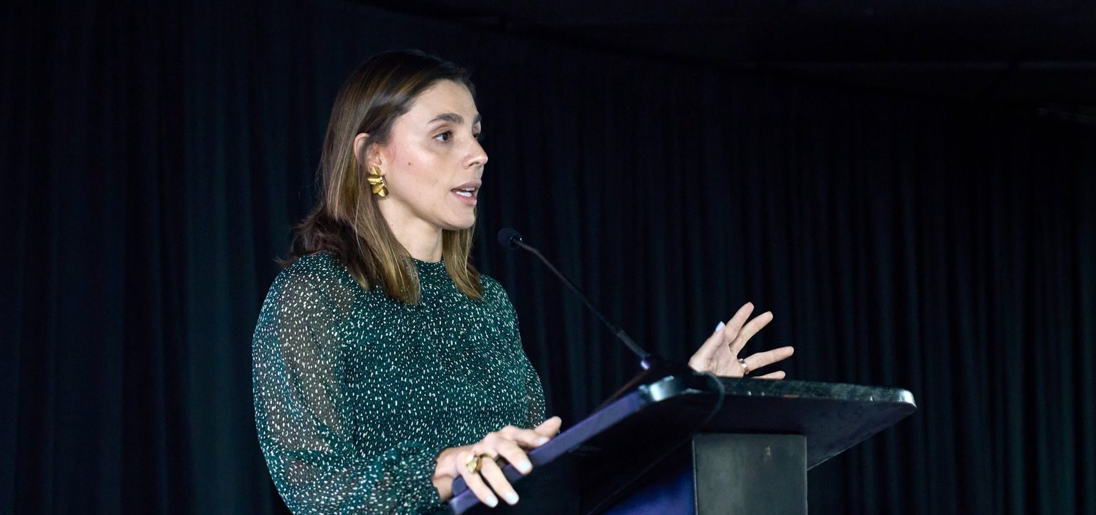 Imagen principal del artículo: Procomer: exportación de bienes creció casi un 10% durante los primeros dos meses del año