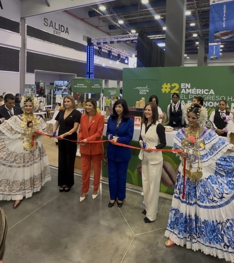 Imagen principal del artículo: Procomer facilita la internacionalización de empresas costarricenses en EXPOCOMER 2025