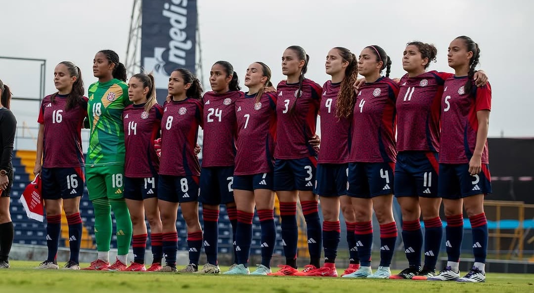 Imagen principal del artículo: Se le abre una puerta a Costa Rica: los Juegos Olímpicos aceptarán 4 selecciones más en el torneo de fútbol femenino