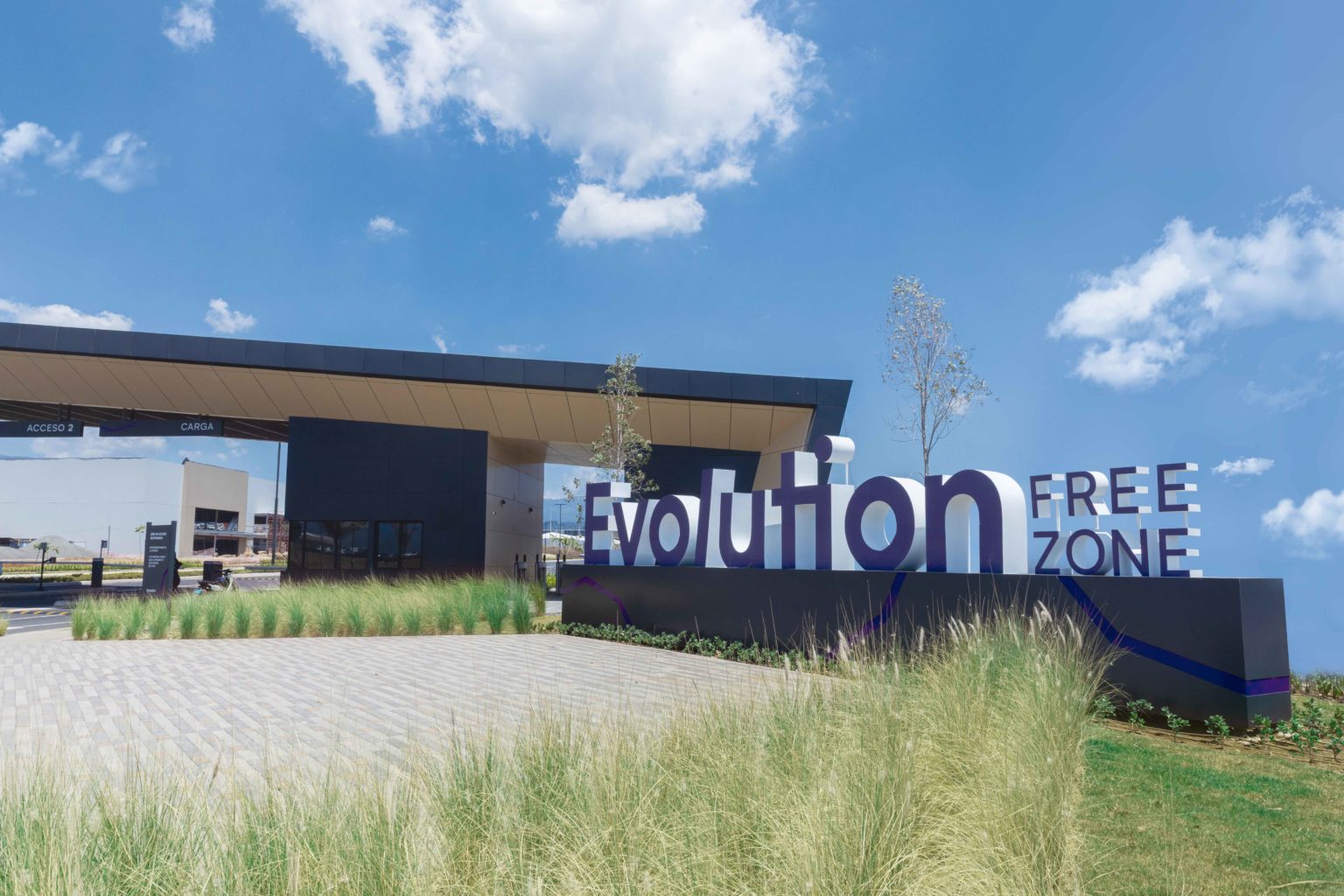 Imagen principal del artículo: Evolution Free Zone recibe más de 1.200 postulaciones laborales